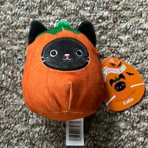 Mini Halloween Cat Squishmallow